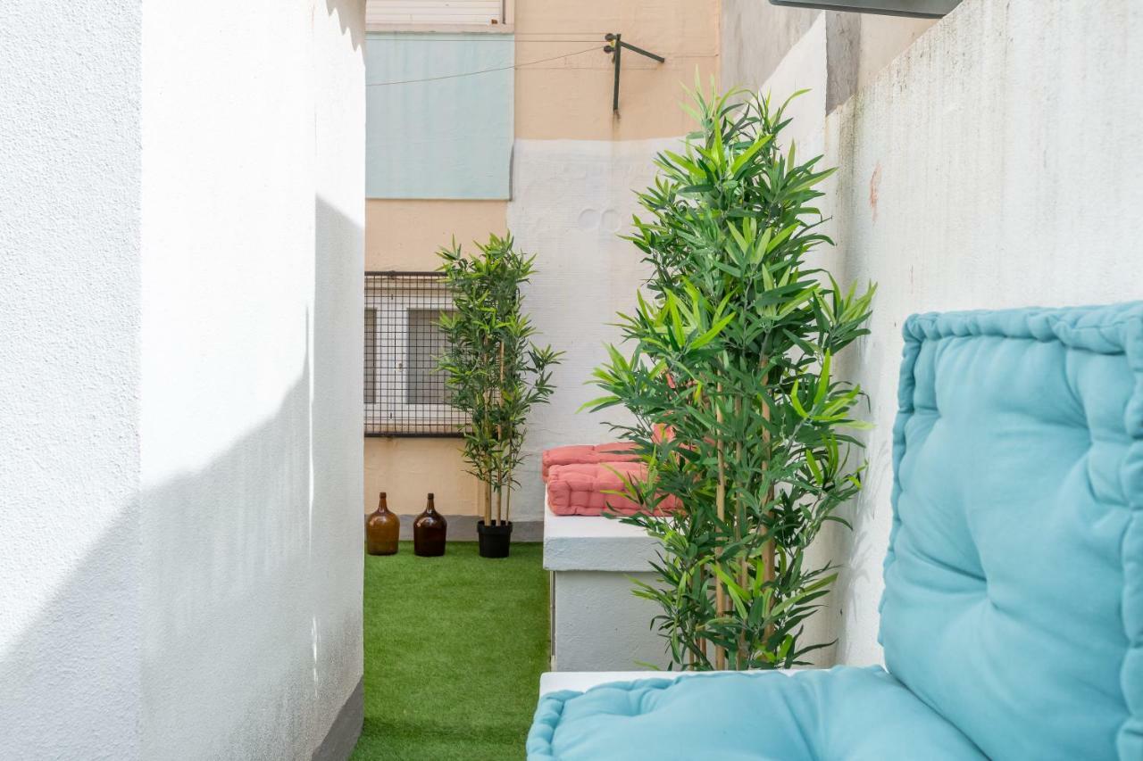 Sunny Apartment With Patio, By Timecooler Лиссабон Экстерьер фото